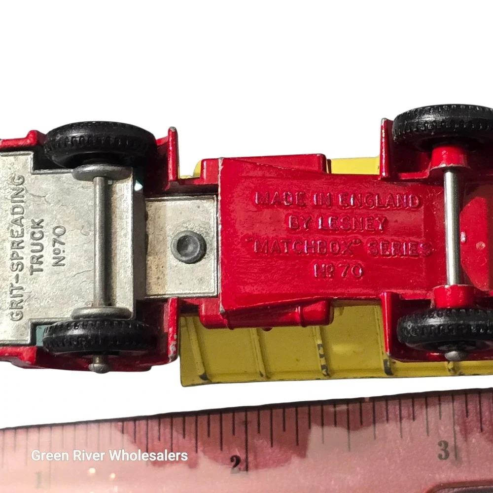 Matchbox Series No‎ 70 Grit Spreading Truck Lesney Made in England Red Yellow